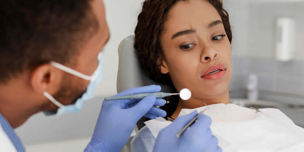Combatting-Dental-Anxiety-1920x960 (1)