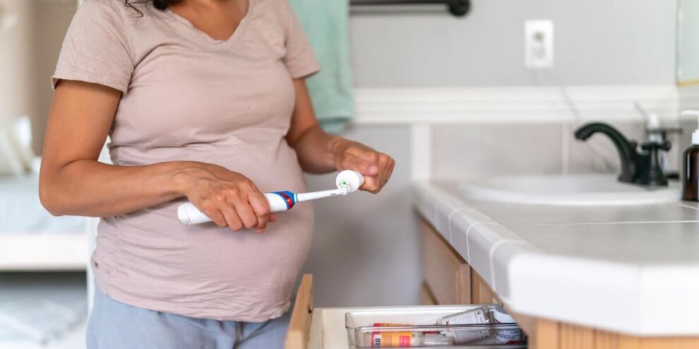 pregnancy-oral-health-aug23-1920x960 (1)